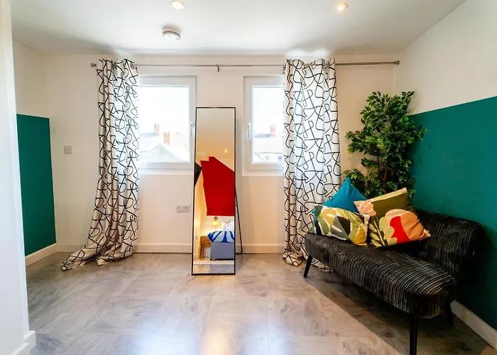 Cardiff Getaway - City Center - Free Parking