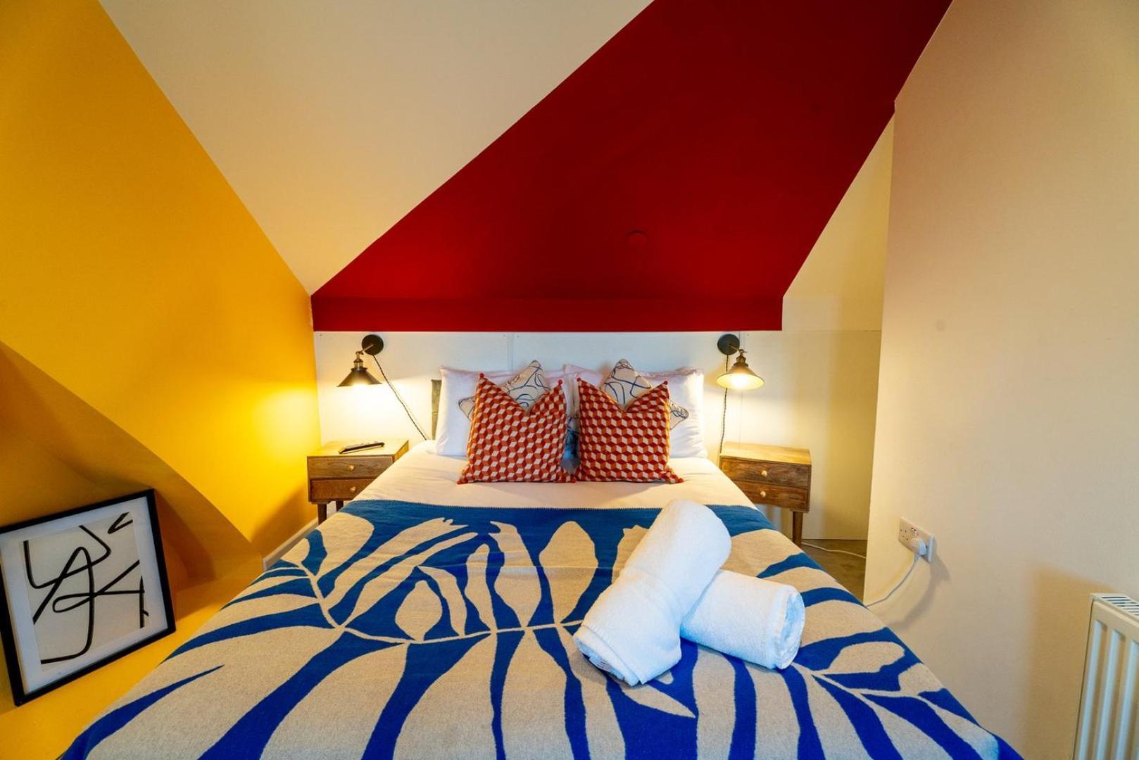 Getaway - Center - Free Parking Apartment *